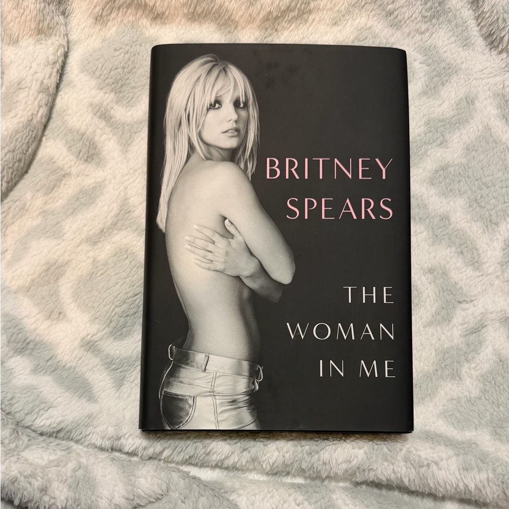 Used. Britney Spears. The Woman in Me book